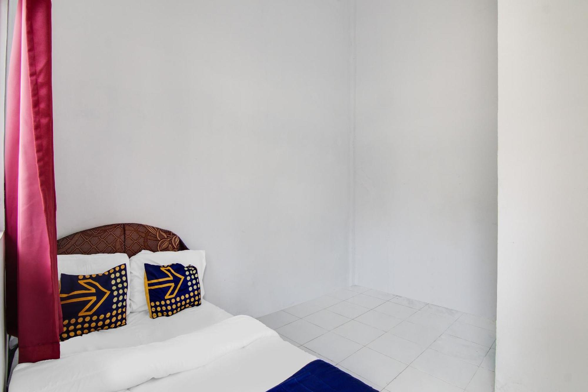 Spot On 91858 Raja Homestay Syariah Pekanbaru Luaran gambar